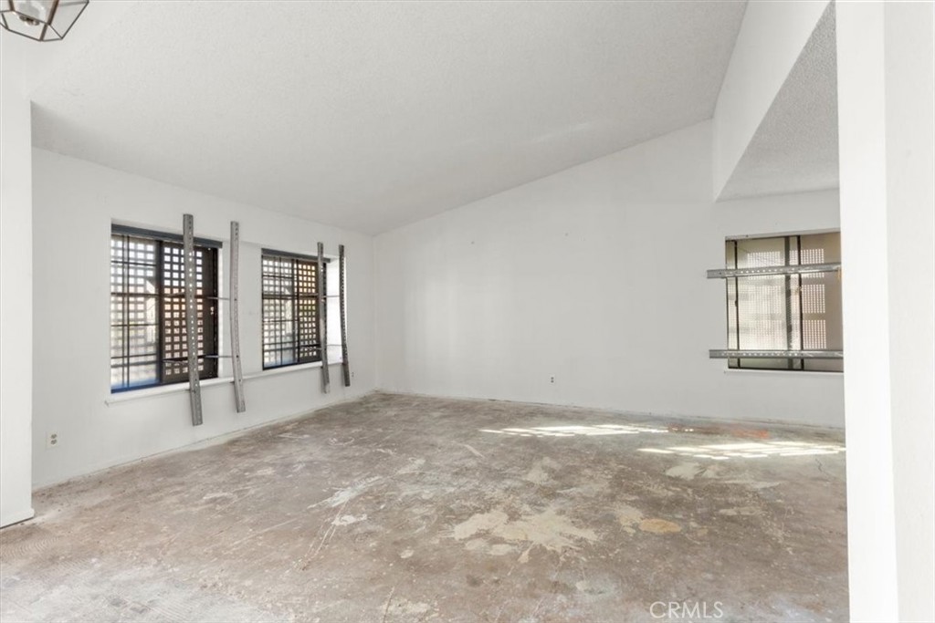 13511 Mountain Drive