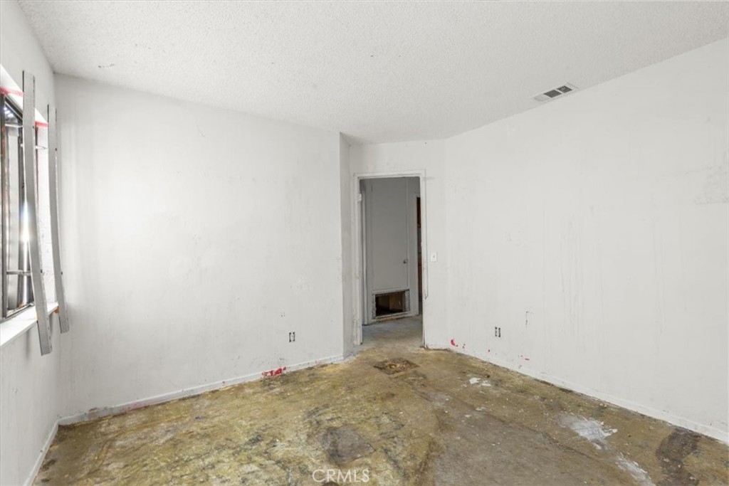 13511 Mountain Drive