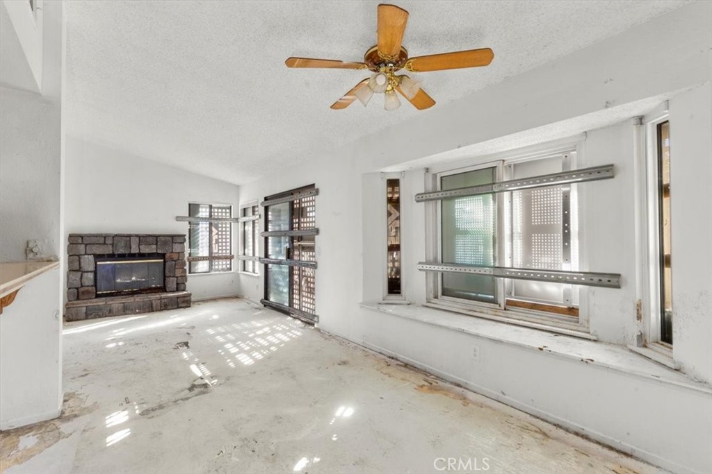 13511 Mountain Drive