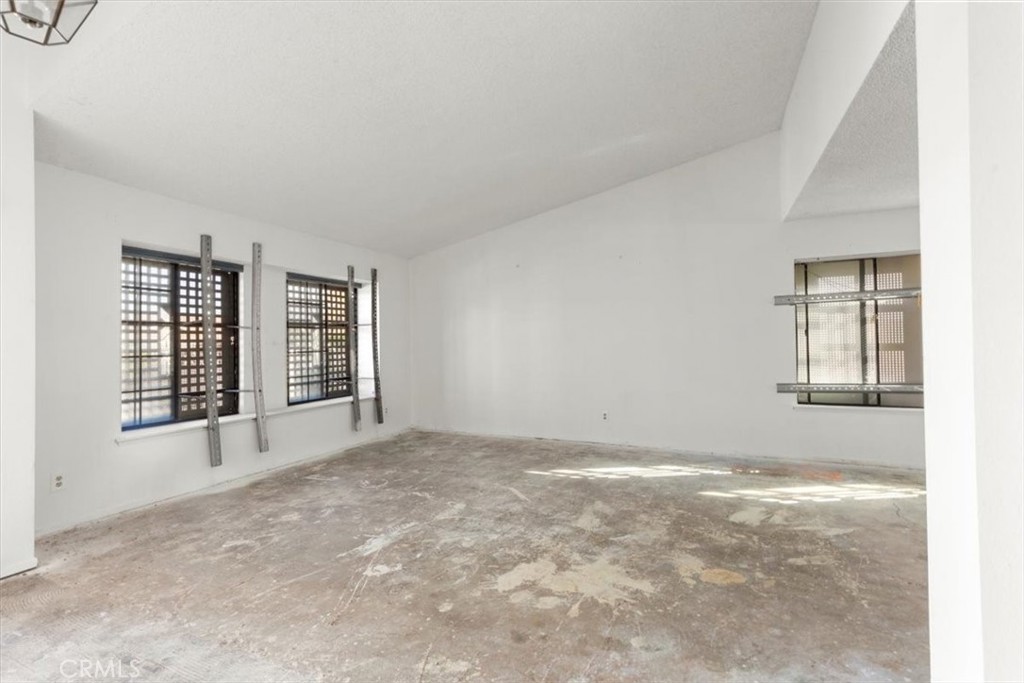 13511 Mountain Drive