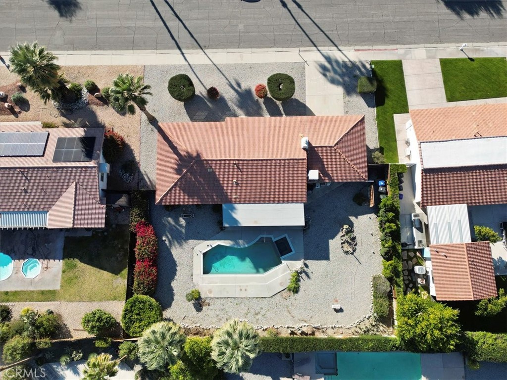 2250 Tamarisk