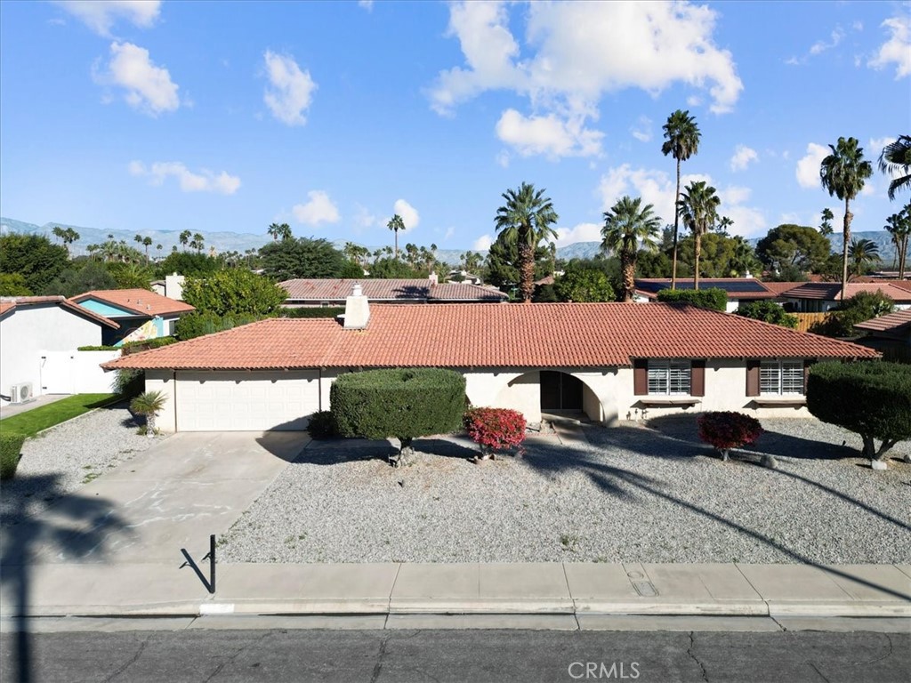 2250 Tamarisk