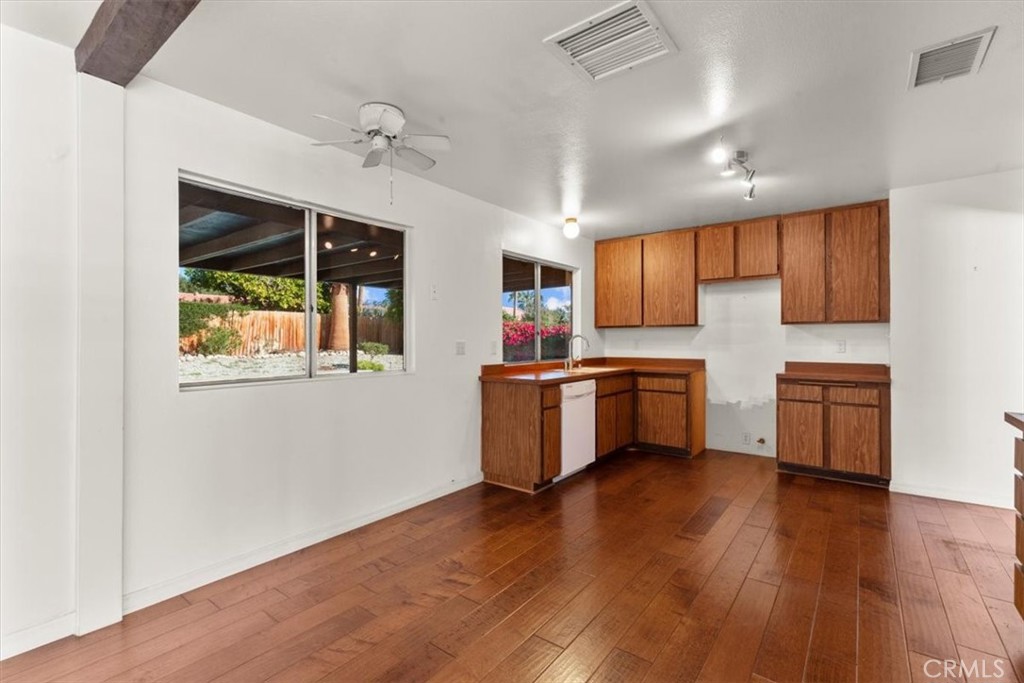 2250 Tamarisk