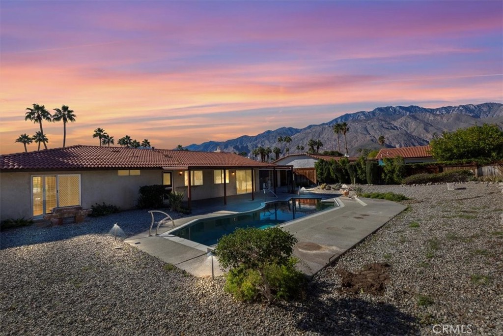 2250 Tamarisk