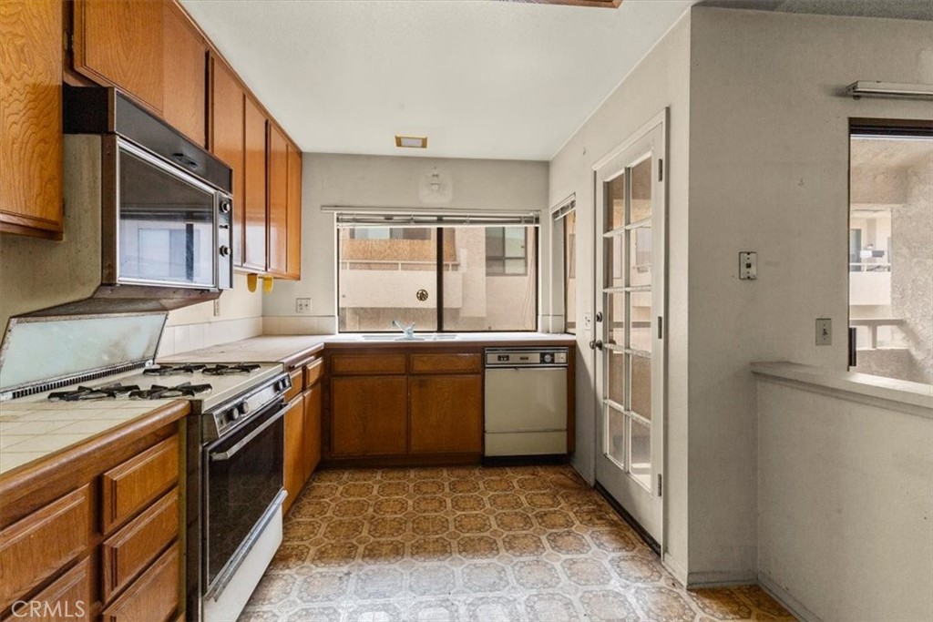 1140 Walnut Grove