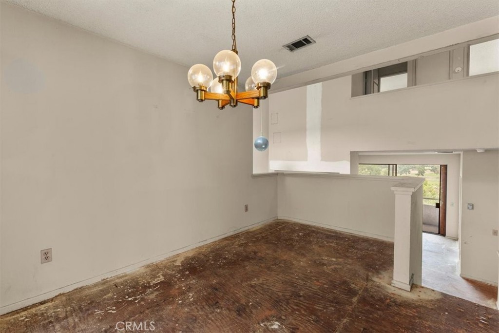 1140 Walnut Grove