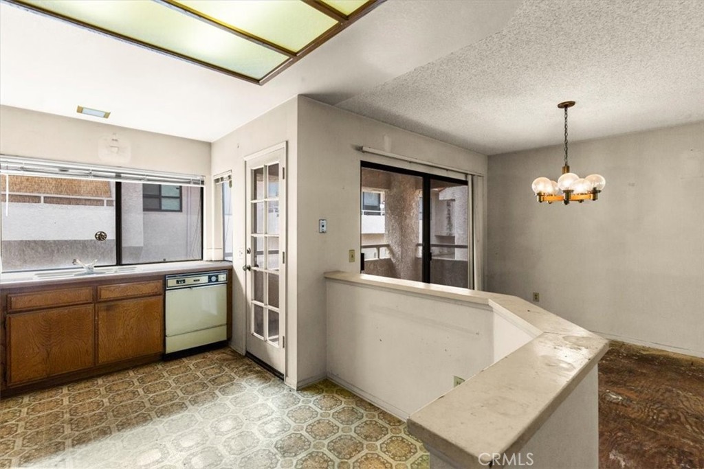 1140 Walnut Grove