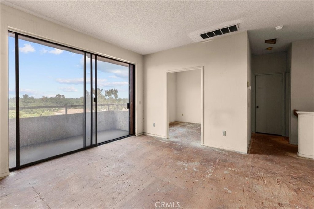 1140 Walnut Grove