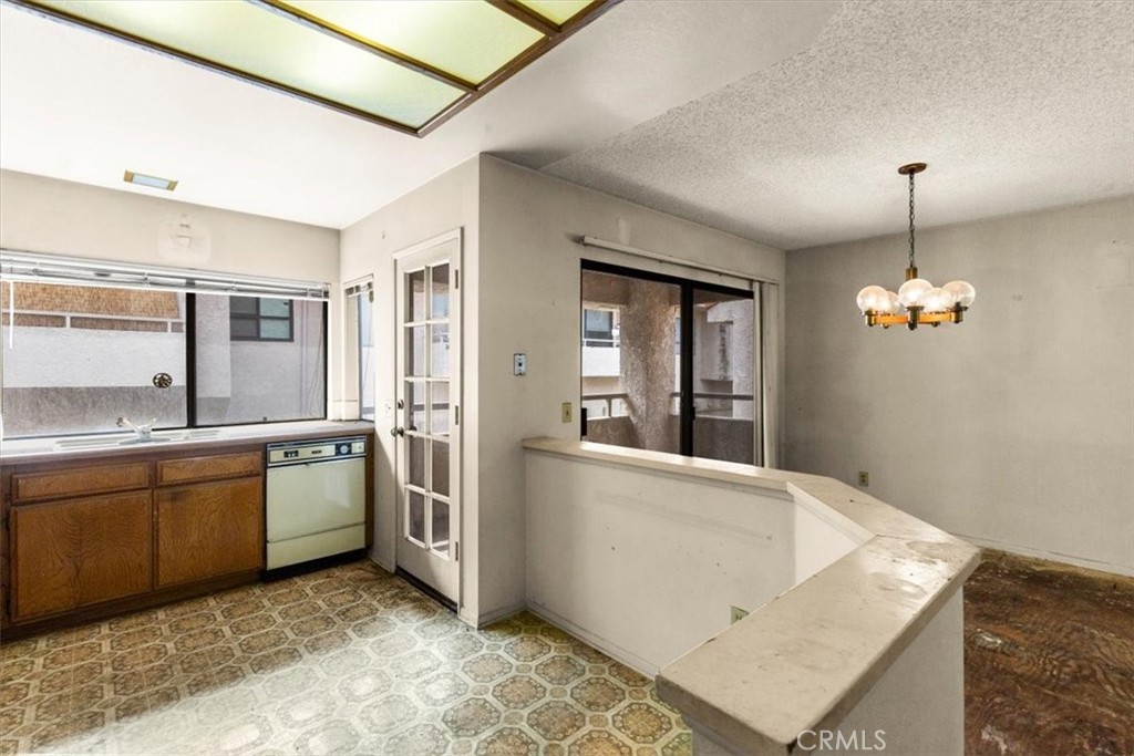 1140 Walnut Grove