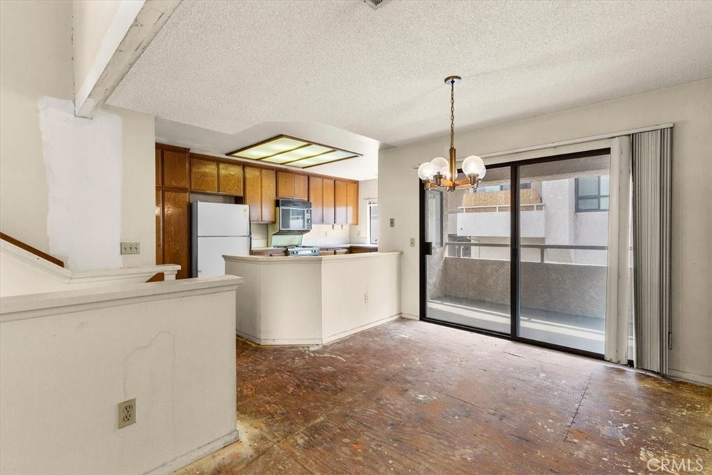 1140 Walnut Grove