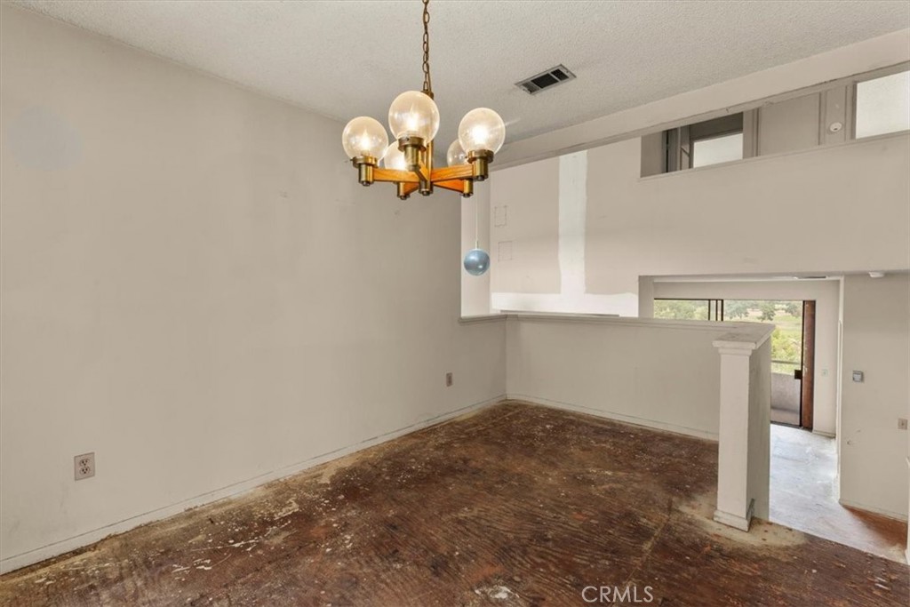 1140 Walnut Grove