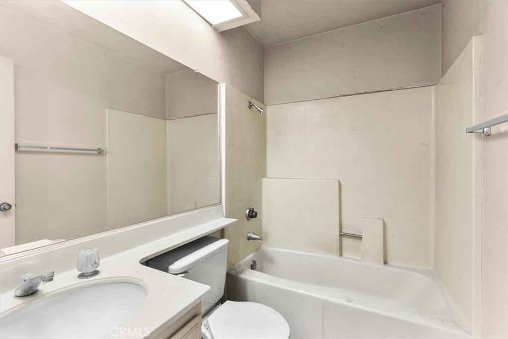 1140 Walnut Grove