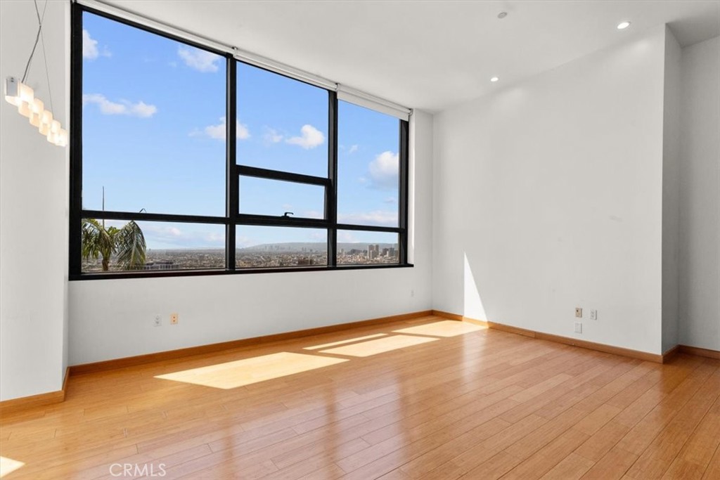 1100 Wilshire Boulevard 1812