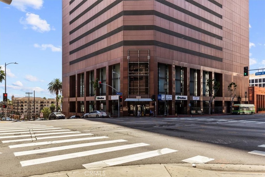 1100 Wilshire Boulevard 1812