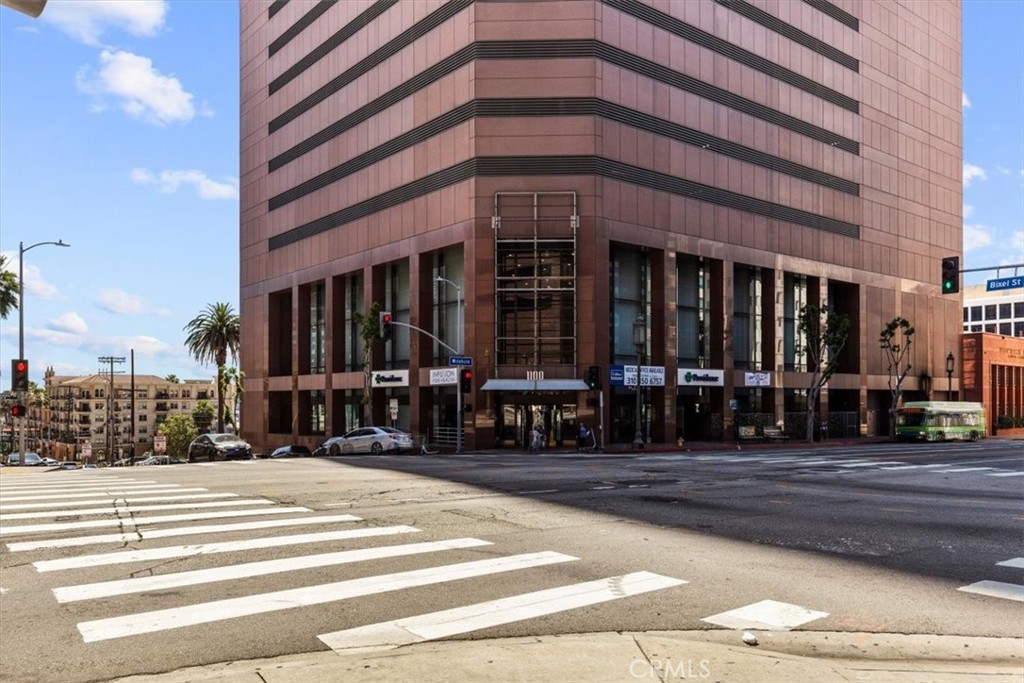 1100 Wilshire Boulevard 1812