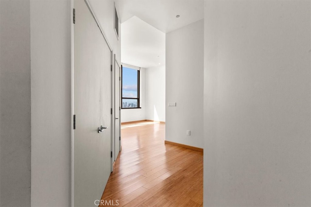 1100 Wilshire Boulevard 1812