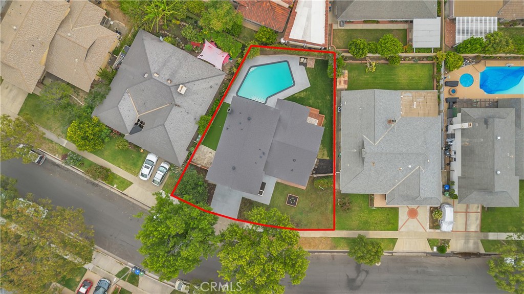 2525 N Pacific