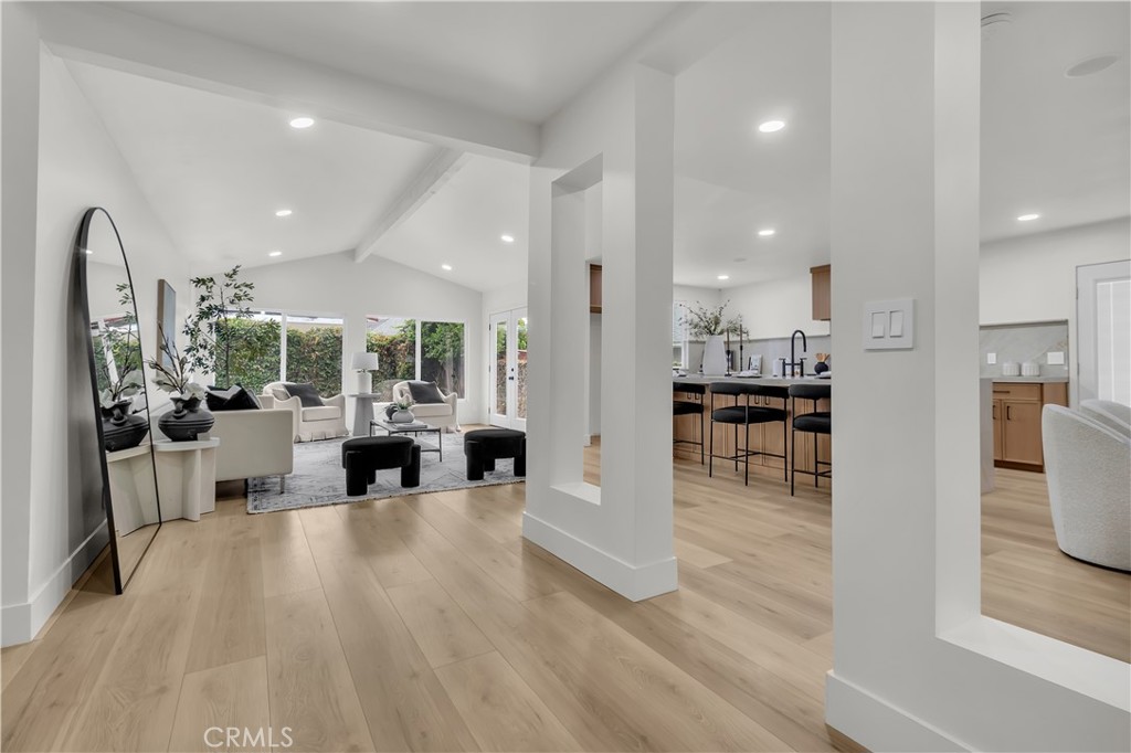 2525 N Pacific