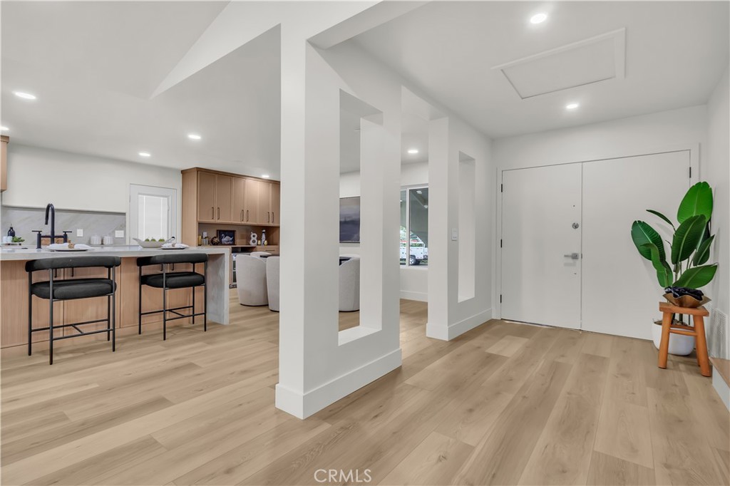 2525 N Pacific