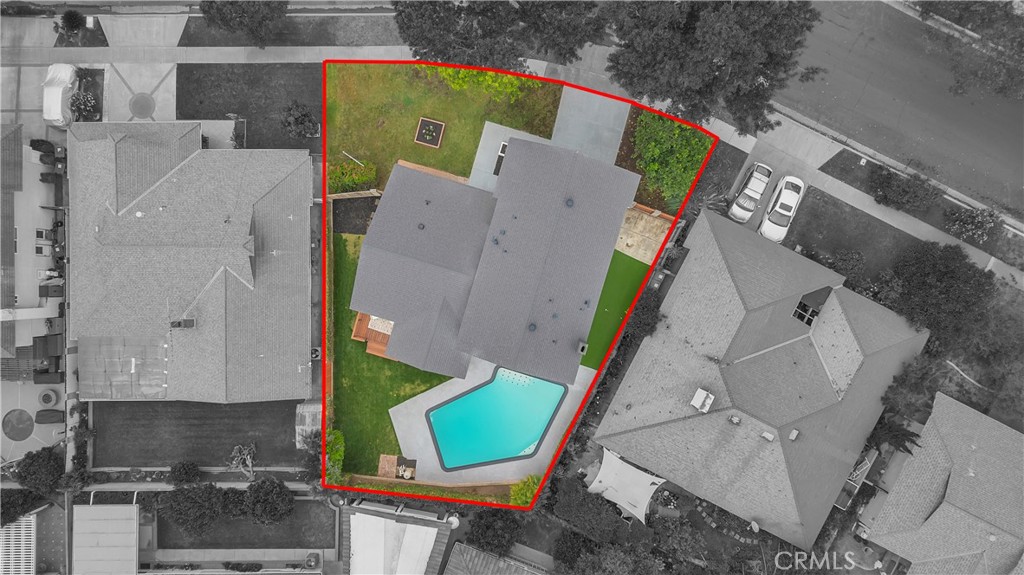 2525 N Pacific
