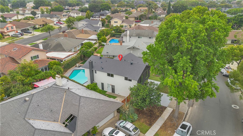 2525 N Pacific
