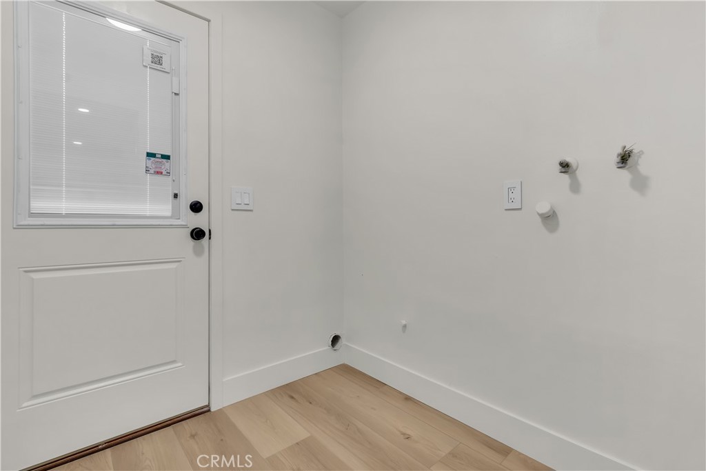 2525 N Pacific