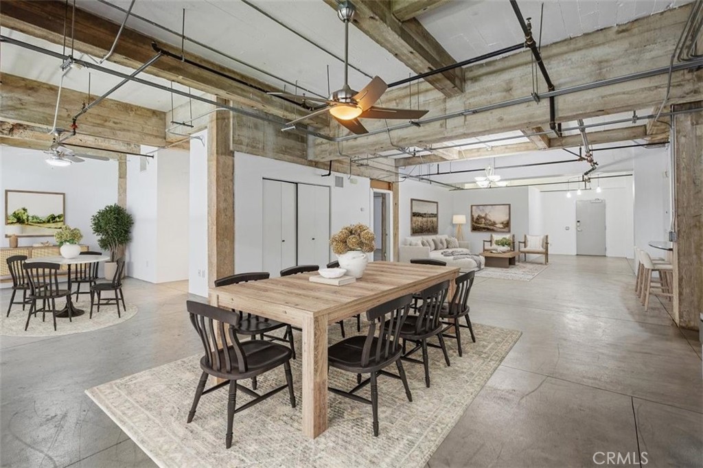835 Locust Avenue 317