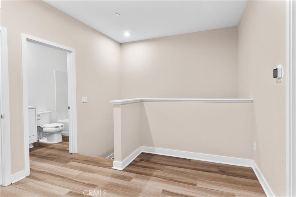 1206 W Cara
