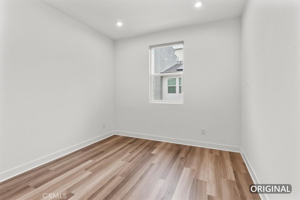 1206 W Cara