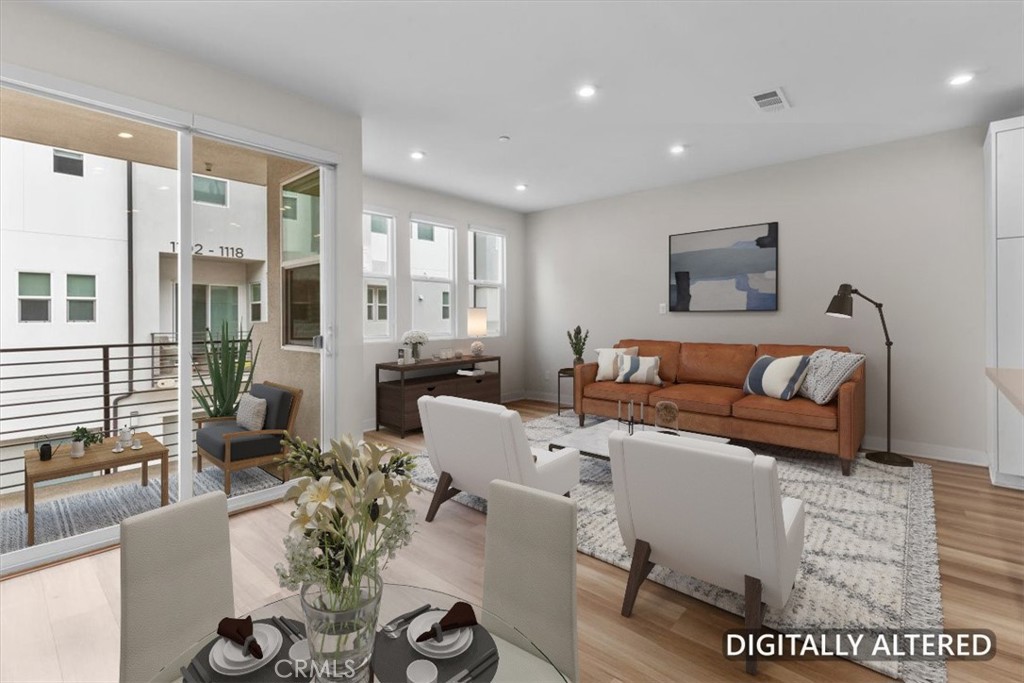 1206 W Cara