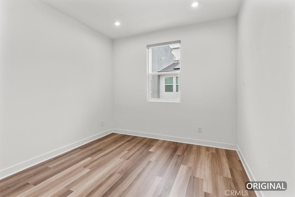 1206 W Cara