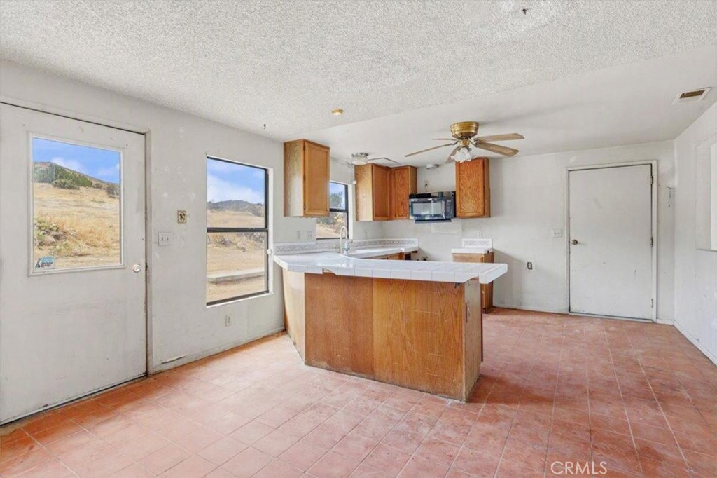 8885 Corto Road