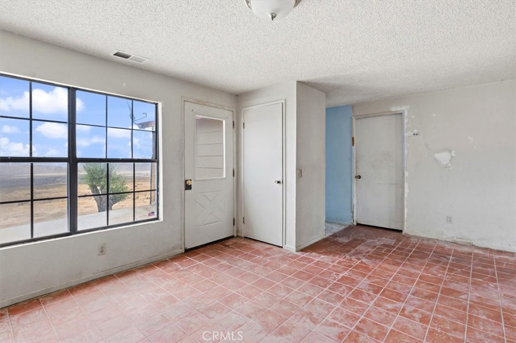 8885 Corto Road