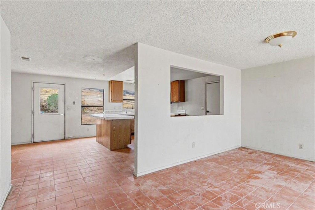 8885 Corto Road