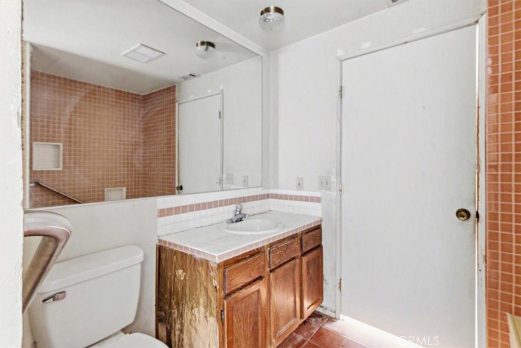 8885 Corto Road