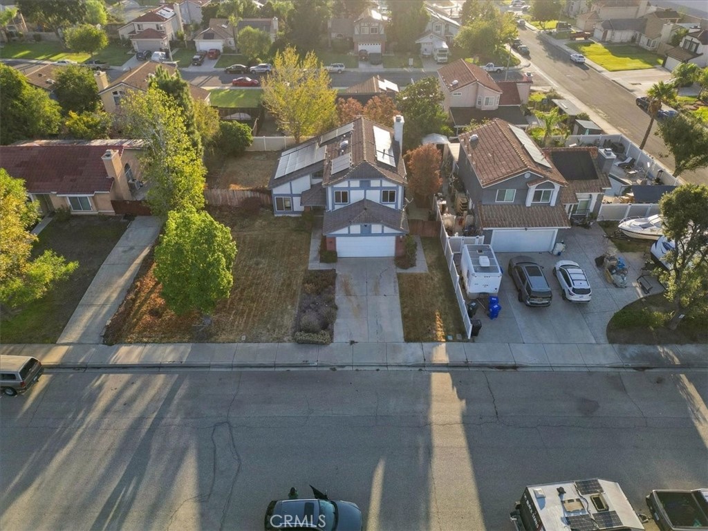 2243 N Maple