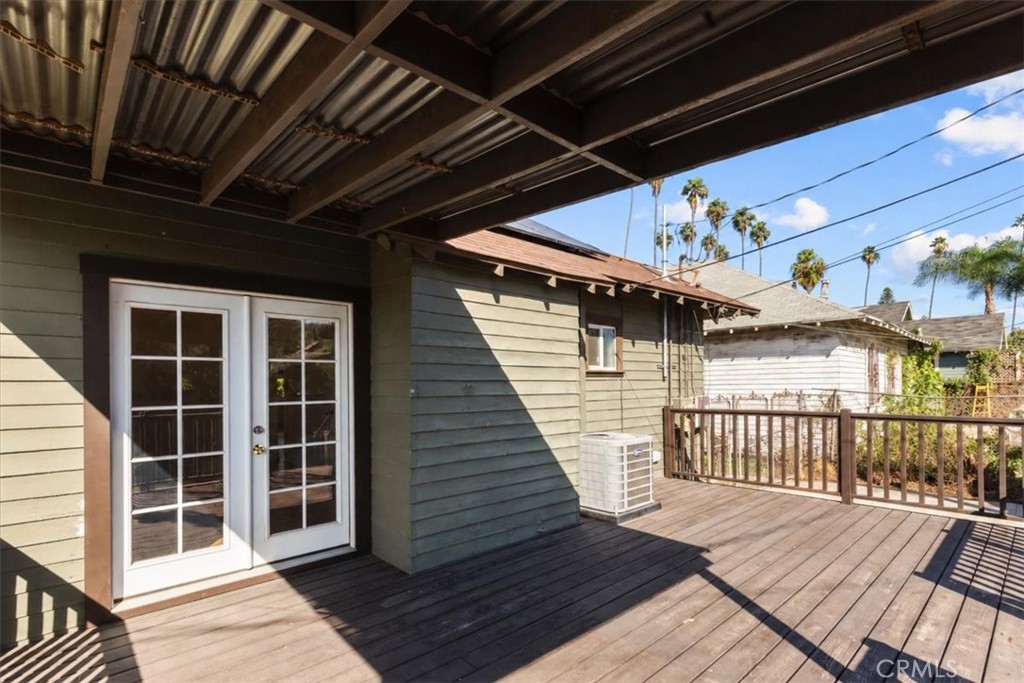 2134 W 29th