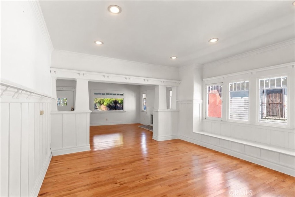 2134 W 29th