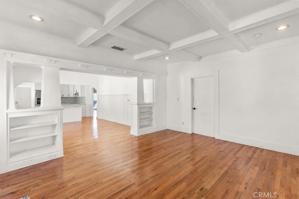 2134 W 29th