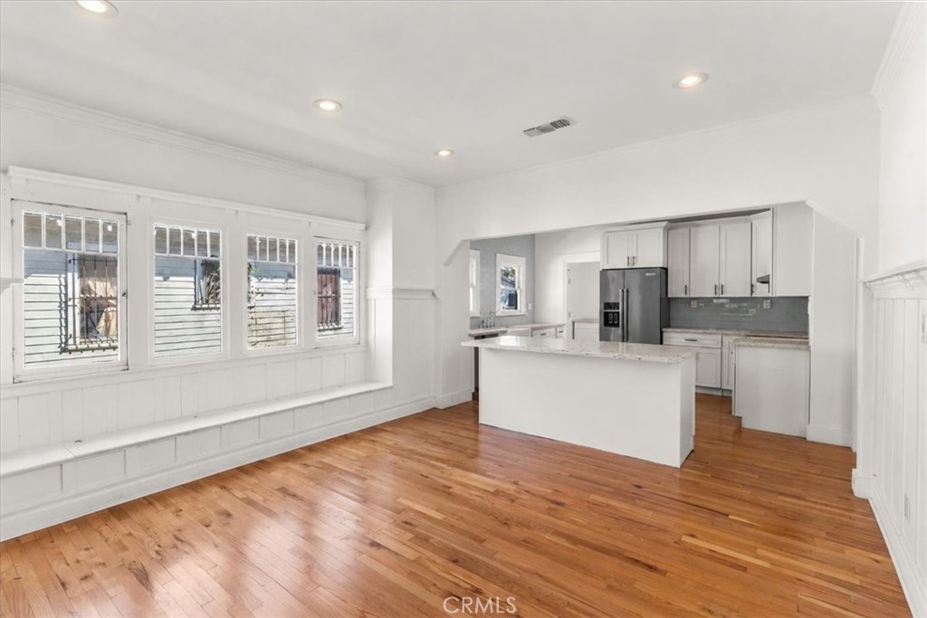 2134 W 29th