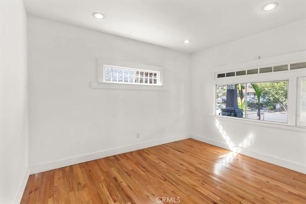2134 W 29th