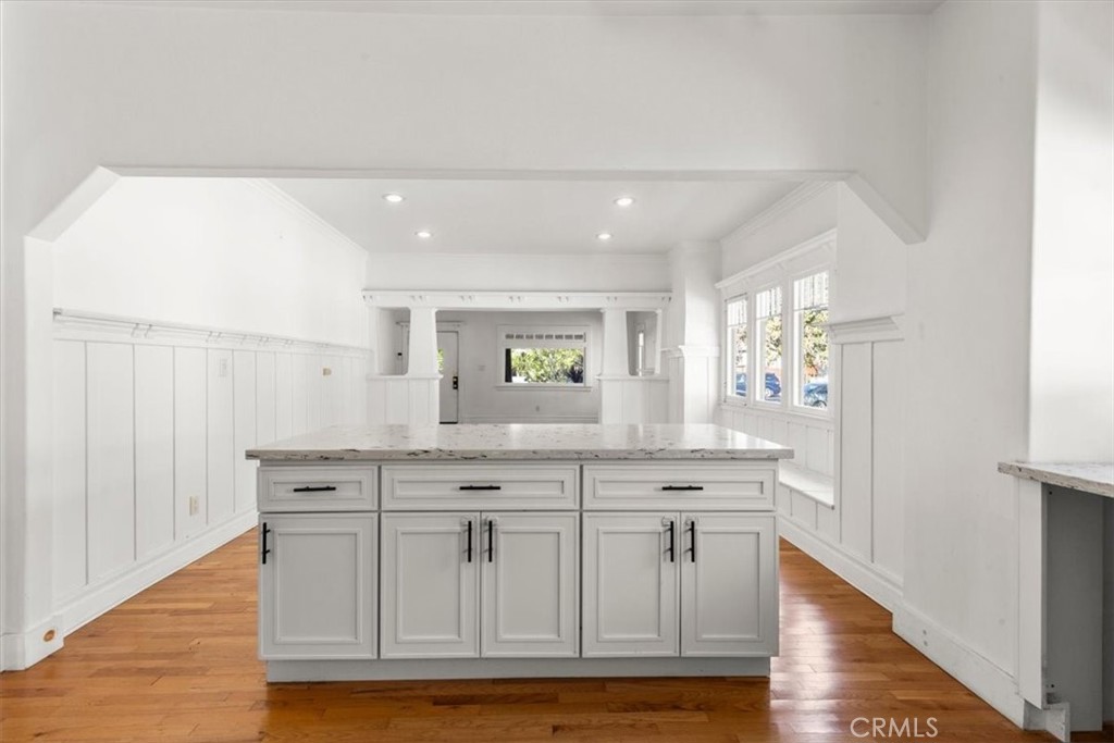 2134 W 29th