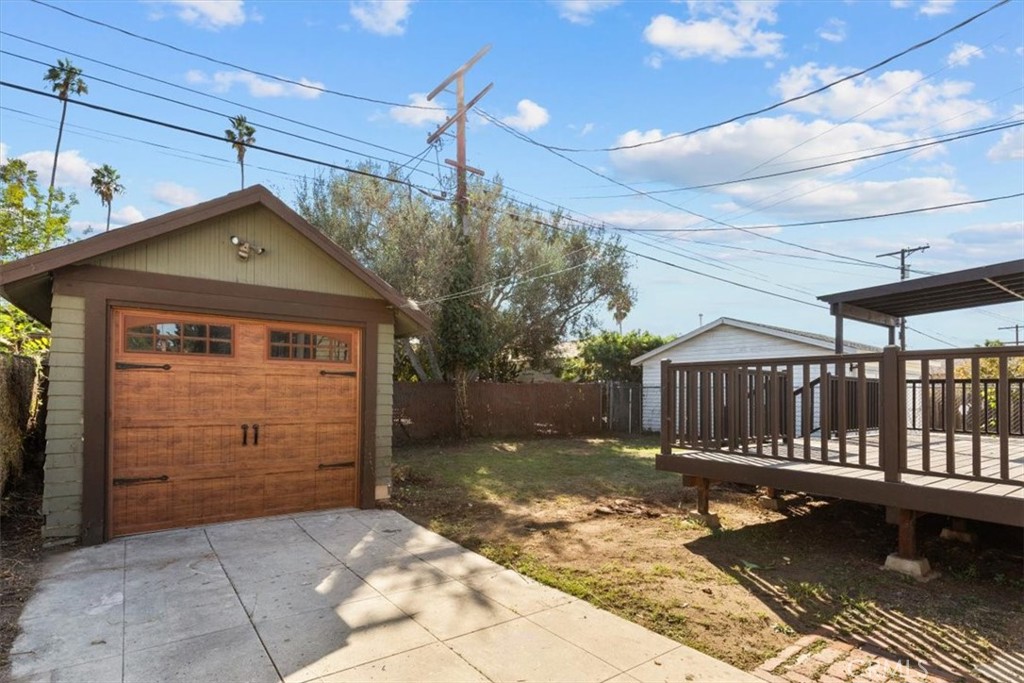 2134 W 29th