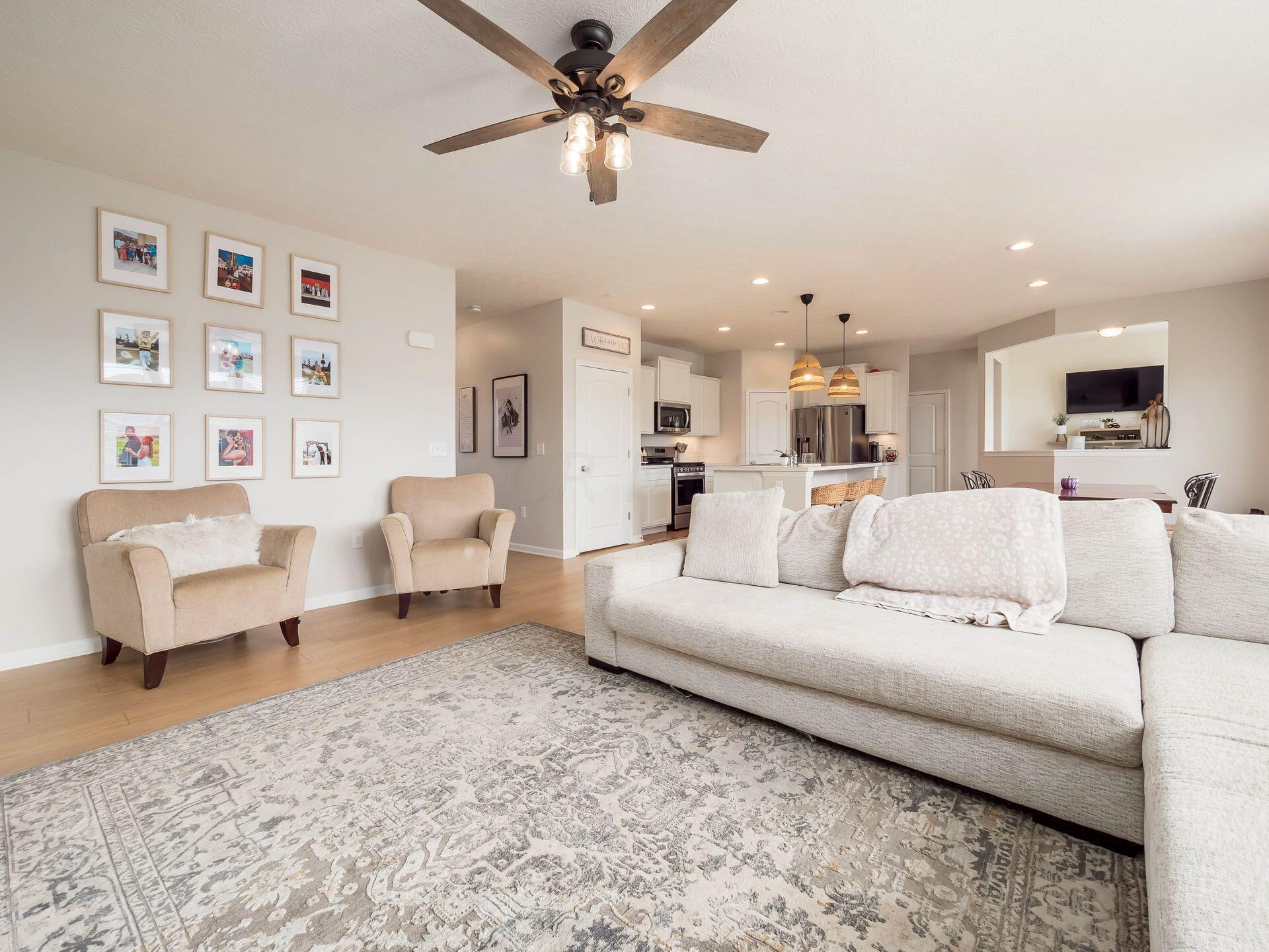 121 Leather Leaf Circle