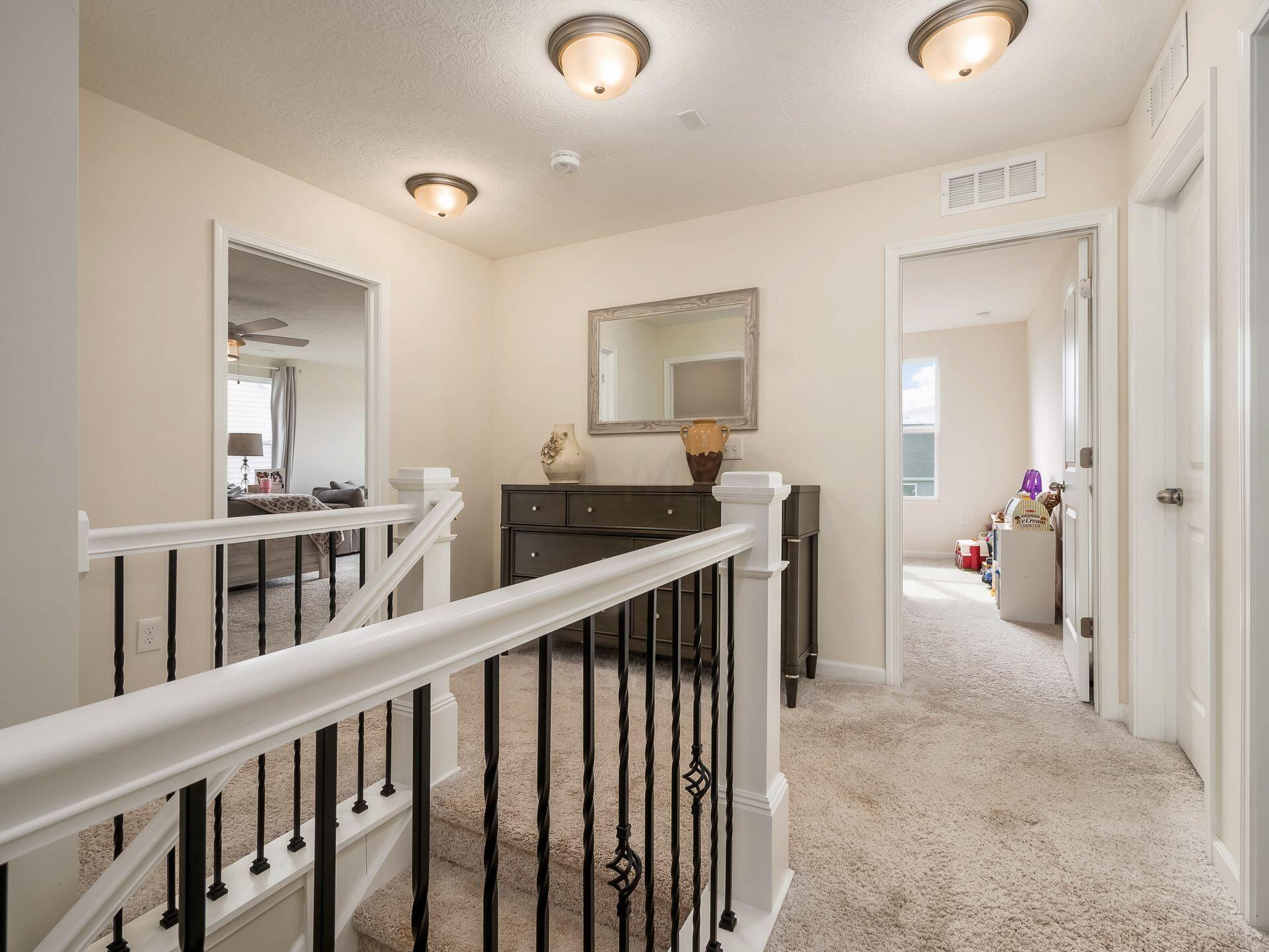 121 Leather Leaf Circle