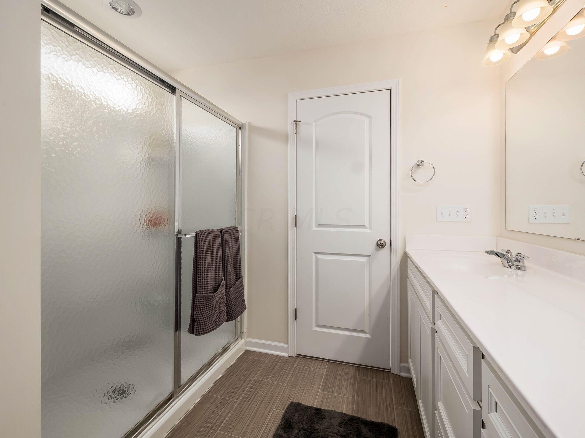 121 Leather Leaf Circle