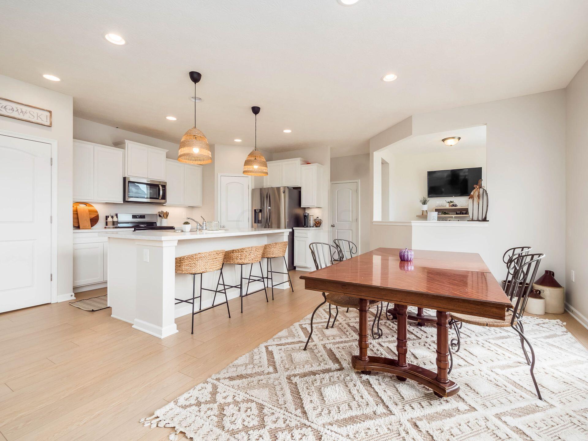 121 Leather Leaf Circle