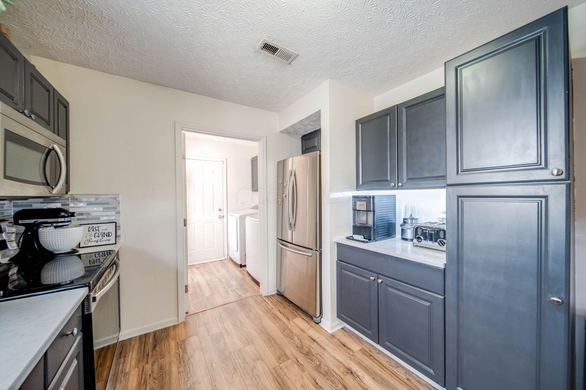 6183 Norway Glen Avenue