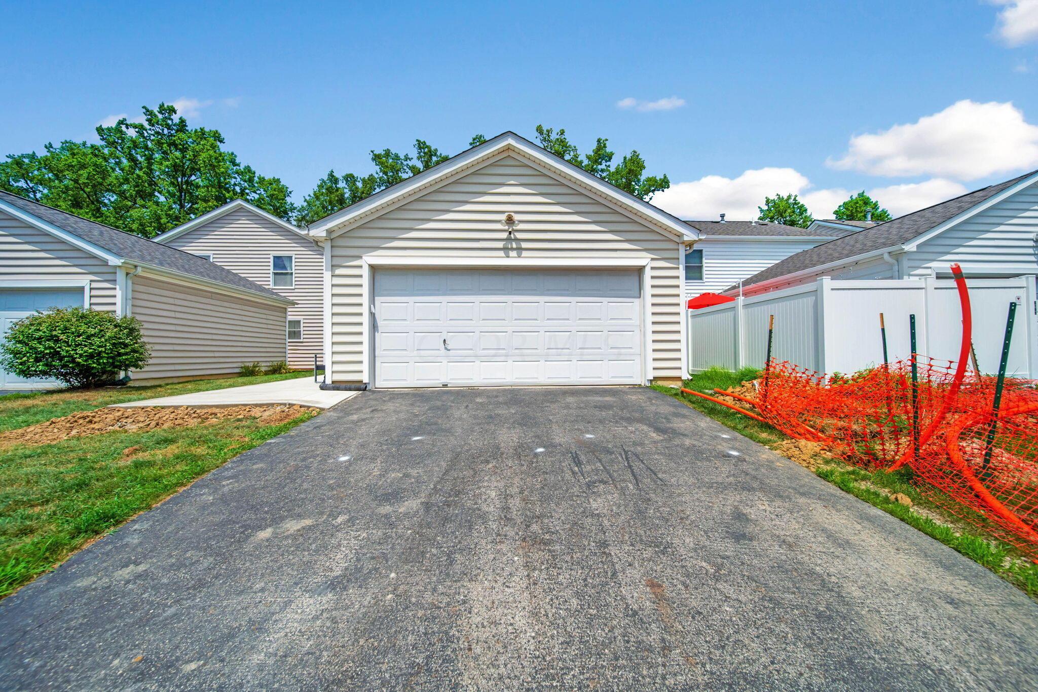 6183 Norway Glen Avenue