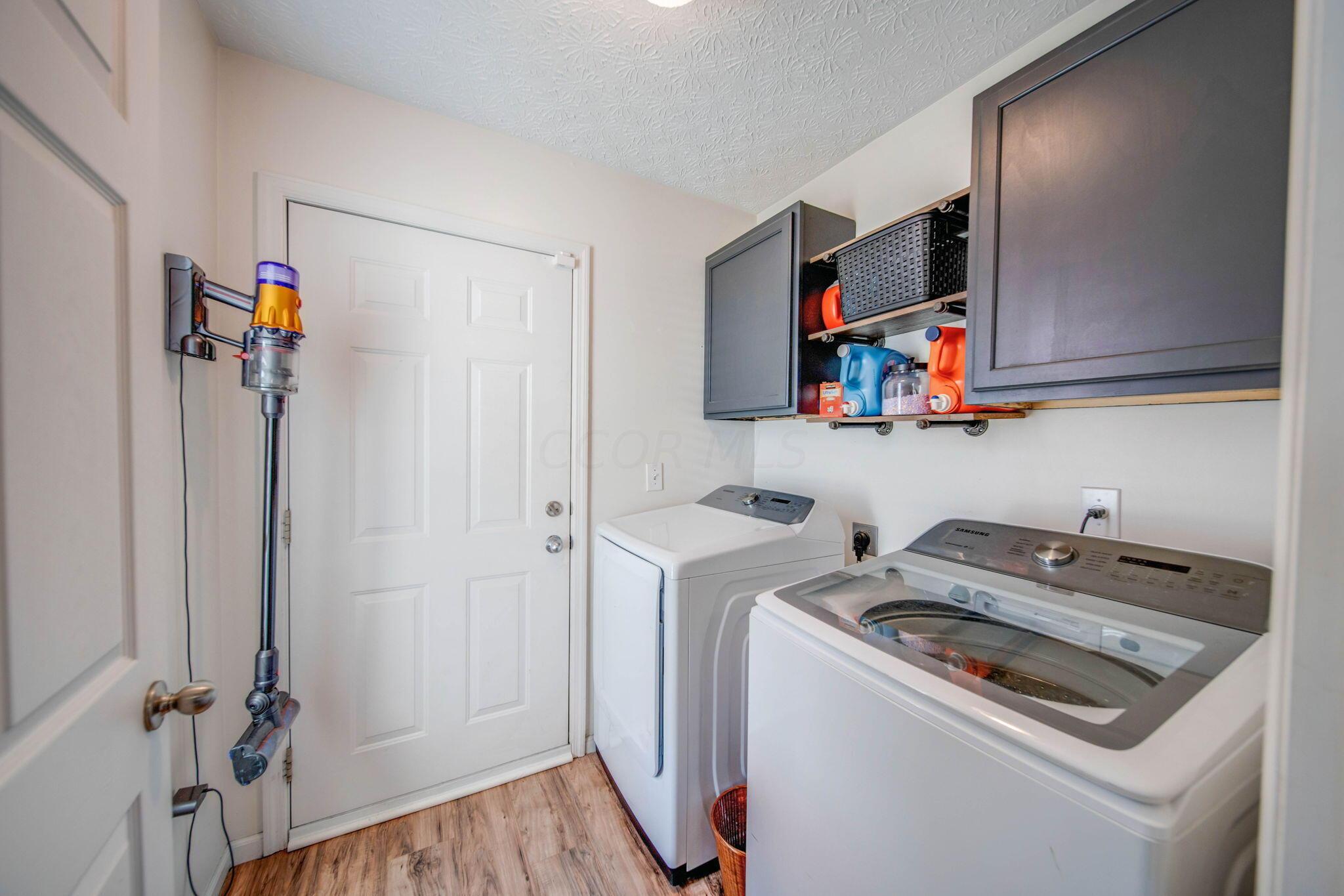 6183 Norway Glen Avenue